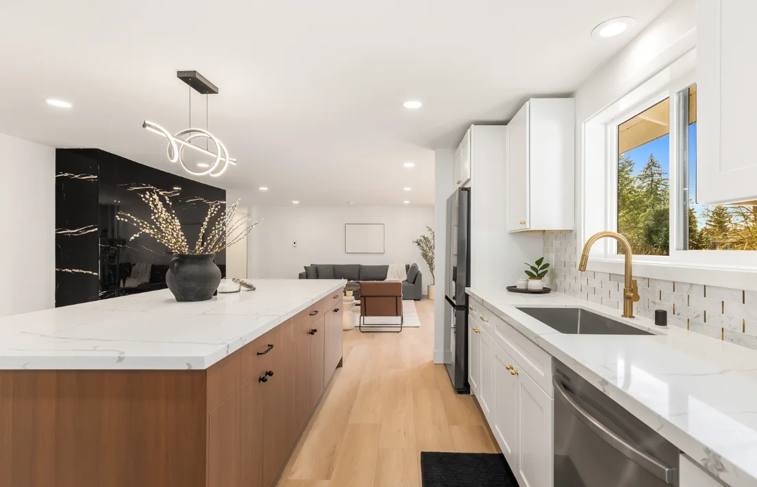 White Shaker + Cinnamon Latte Project completed interior